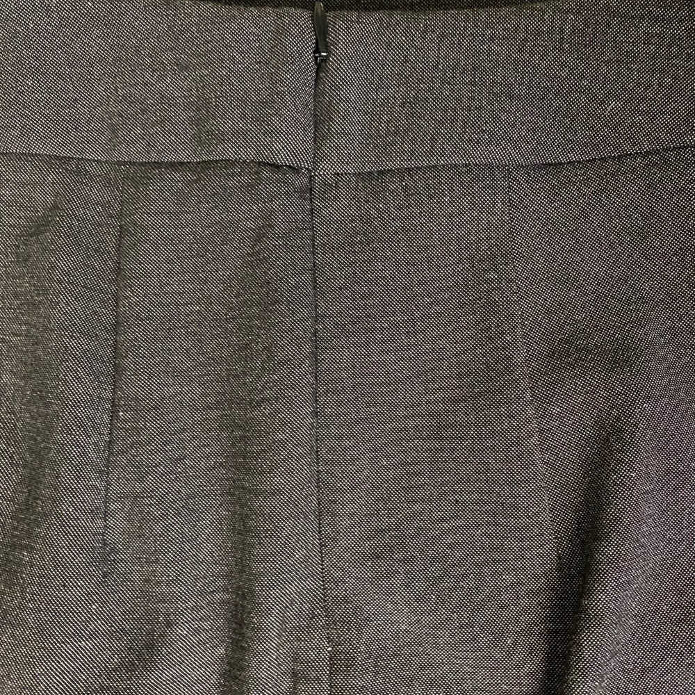 EXPRESS Skirt Size 6 Charcoal color Women's Skirt never worn NEW without tags - Picture 6 of 7